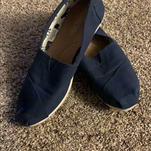 Blue women’s toms size 10